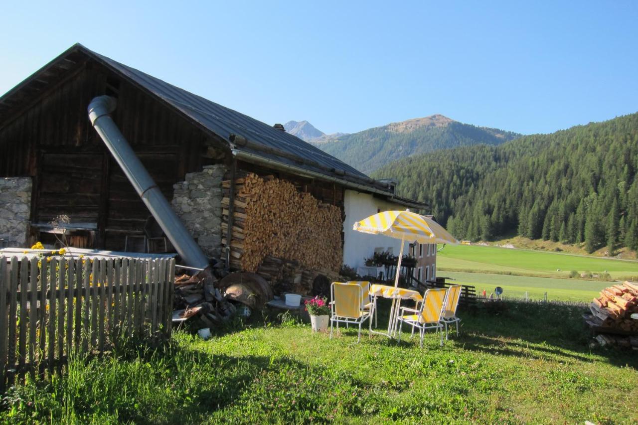 Fuldera Daint Chasa Zanoli Whg Im Zweiten Stock Luaran gambar
